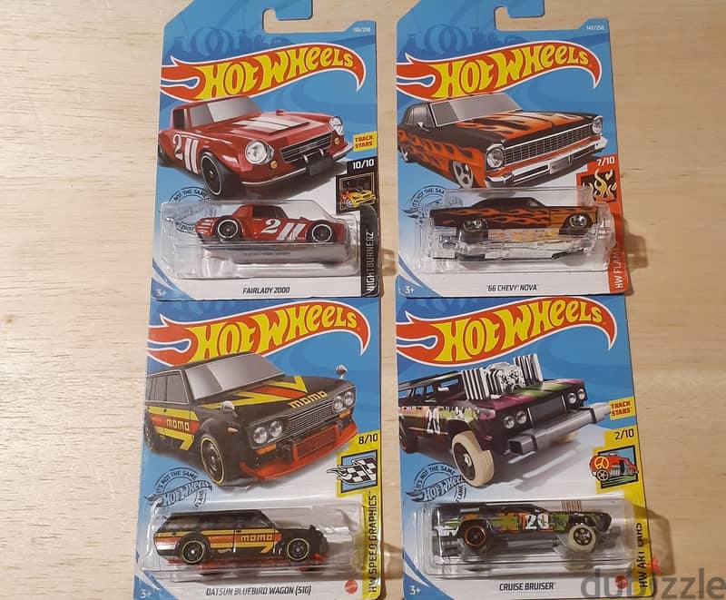 Hot Wheels (2019) diecast car model 1;64 6