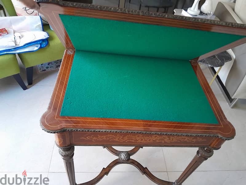 poker table 1