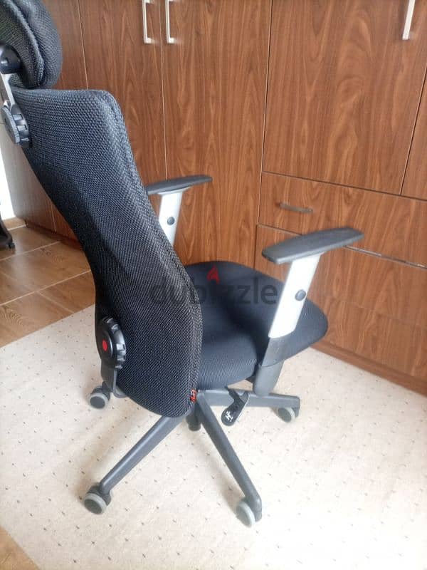 office chair 1