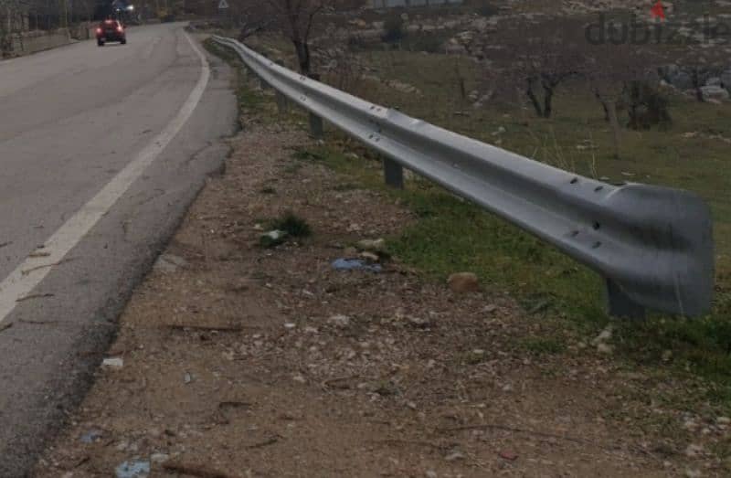 1200m2 Land in Aintoura,metn (facing the Highway) 0