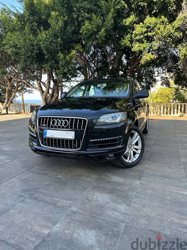 Audi Q7 2013 0