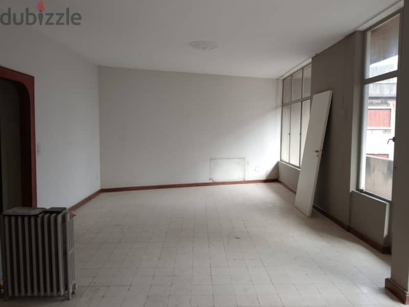 230 Sqm | Apartment for sale in Achrafieh/Karm el Zeitoun 0