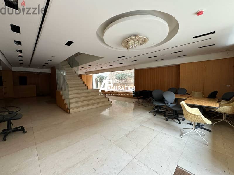 300 Sqm - Shop For Rent in Downtown 0