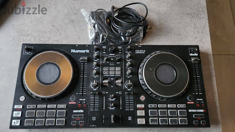 Dj Mixer- Numark mixtrack platinum fx 2