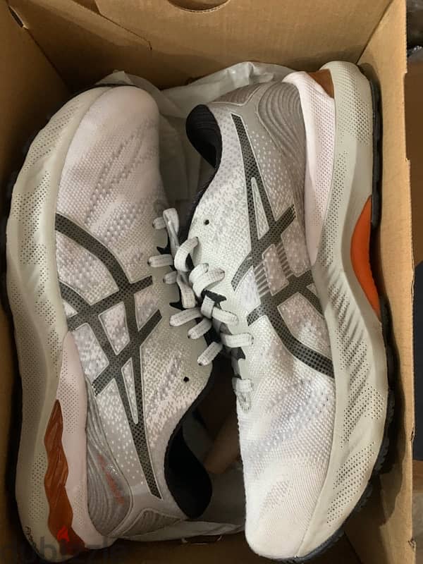 Asics Gel-Nimbus 23 Lite-Show Running Shoes 1