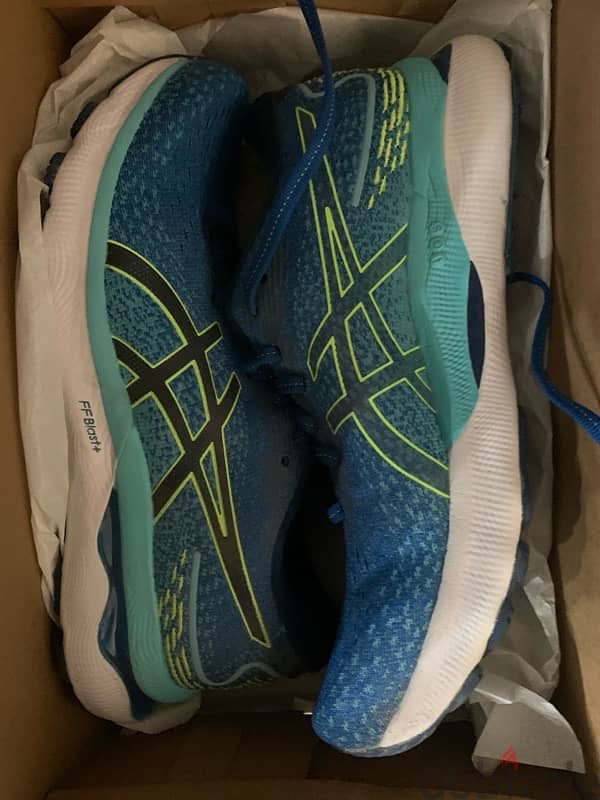 Asics Gel-Nimbus 23 Lite-Show Running Shoes 2