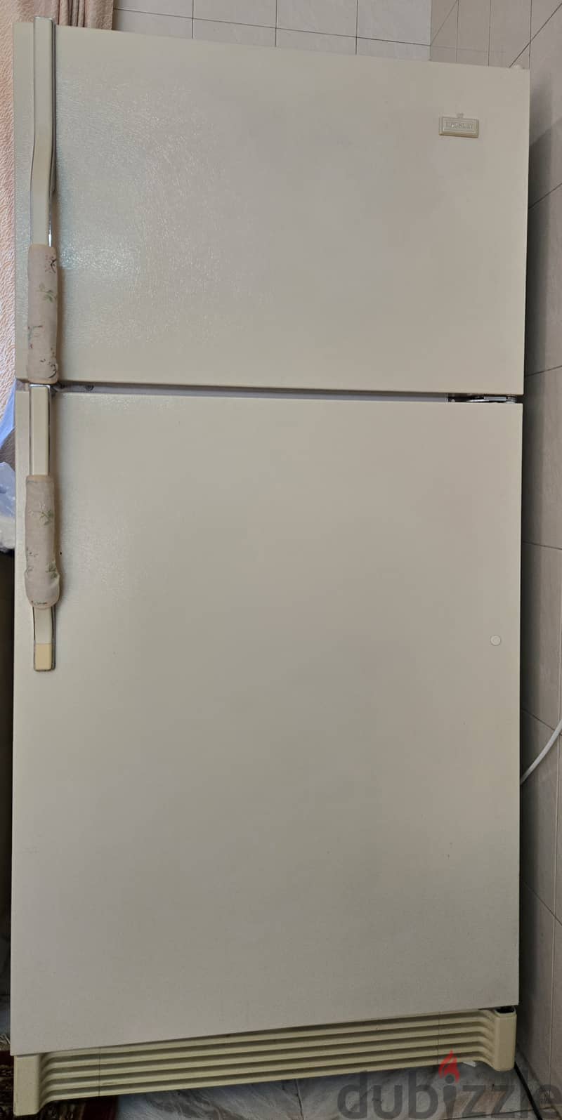 Used Refrigerator CROSLEY brand in beige color 0