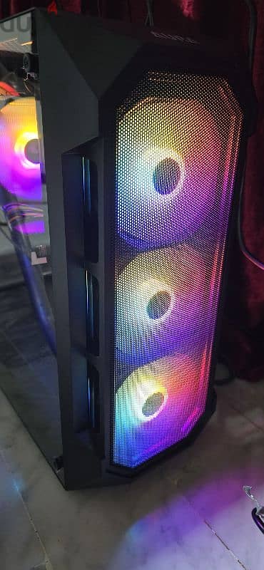 Gaming PC used like new + all parts + free mouse and keyboard 1