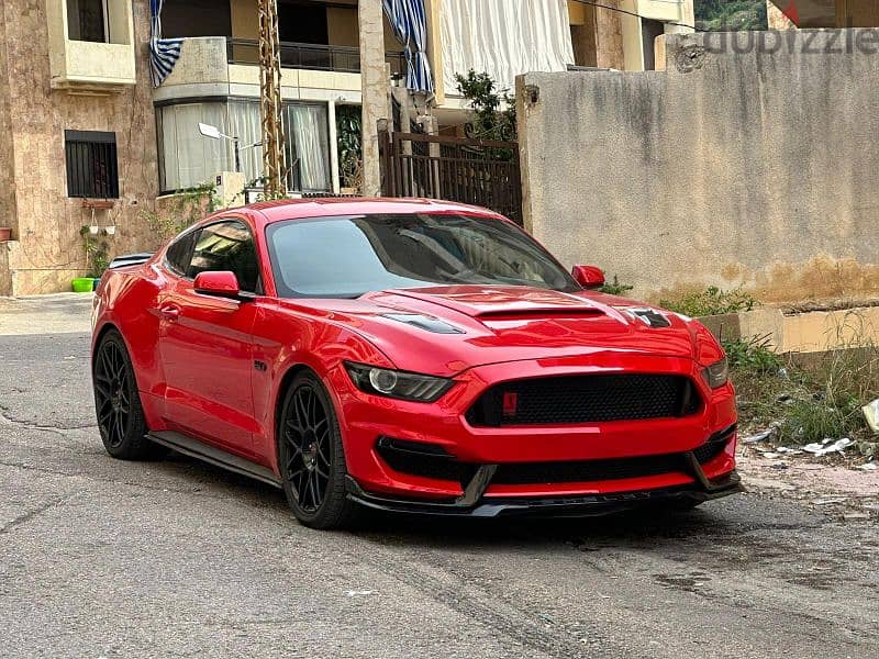 Ford Mustang 2015 0