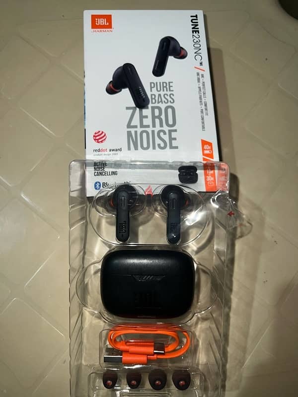 JBL Earbuds Pure Bass, Zero Noise 1