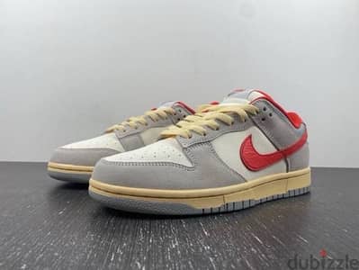 Nike dunks OG collection size 45 swipe for more