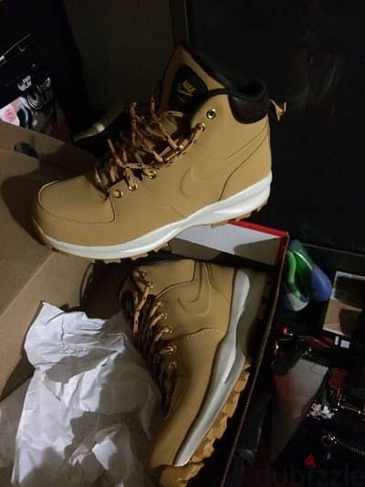 Nike boots size 44 / 6 inch shoes