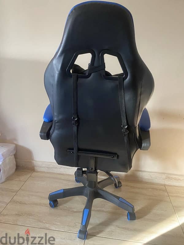 Gaming Chair like new 3