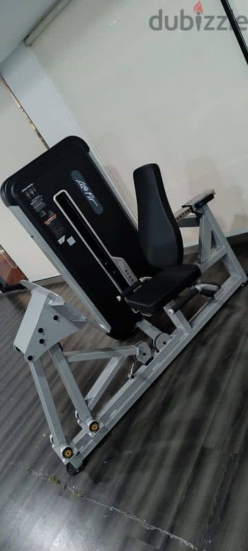 Leg press pin loaded like new 03027072GEO GYM EQUIPMENT