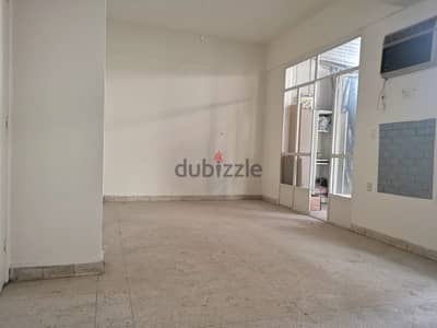 110 Sqm | Apartment for sale in Burj Hammound | Need renovation