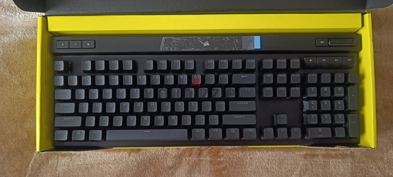 Corsair K70 RGB PRO Mechanical Gaming Keyboard (Cherry MX Red) 0