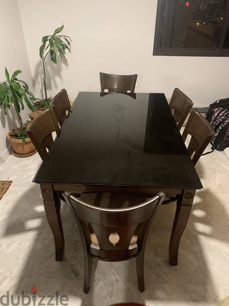 Table with 6 chairs 1