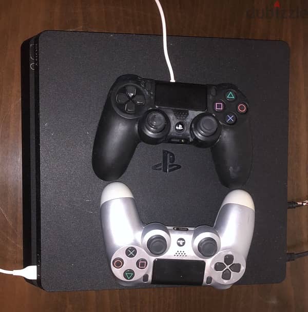 ps4 slim 1