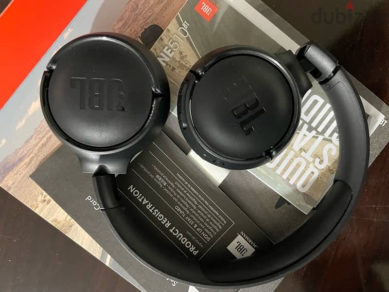 JBL headphones 1