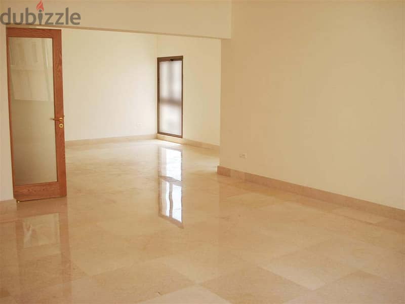 SPACIOUS APARTMENT IN AIN EL MRAISSEH PRIME (170SQ) 3 BEDS , (JNR-211) 0