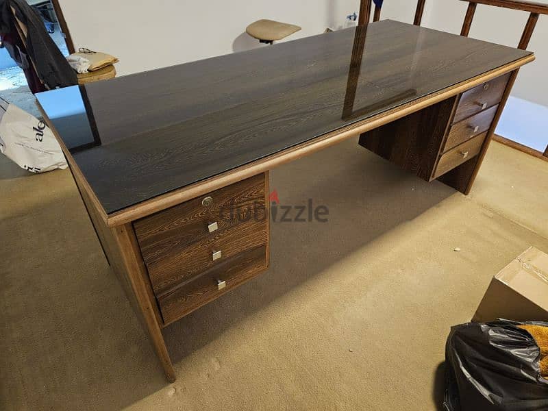 Desk مكتب Bureau 1