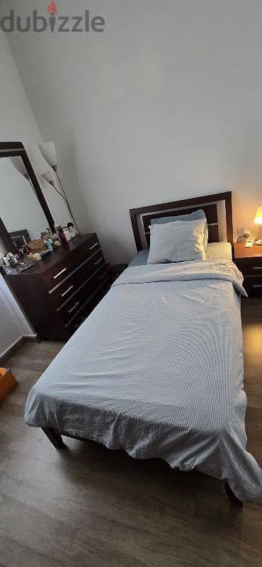 full bedroom like new 5