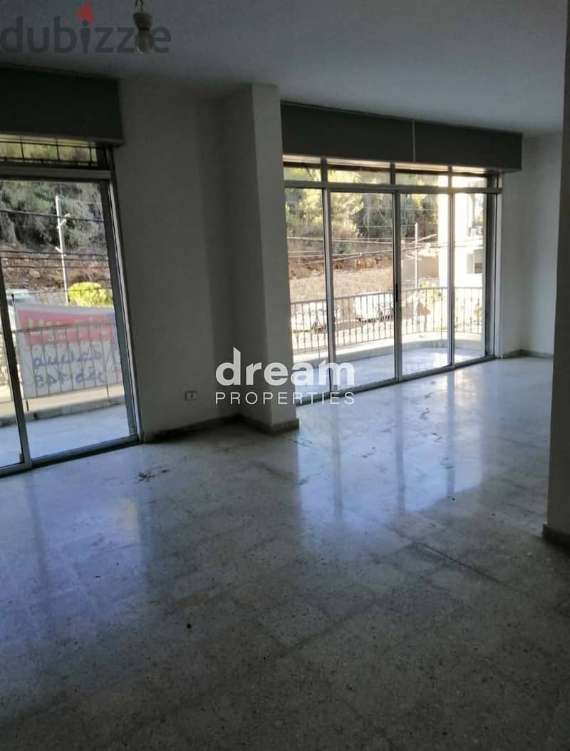 Commercial space for rent in Mazraat Yachouh maz0106dpmh 0