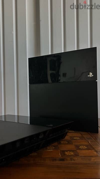 Ps4 - Used but in great condition