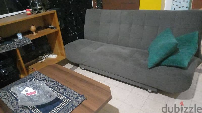 sofa bed like new 0