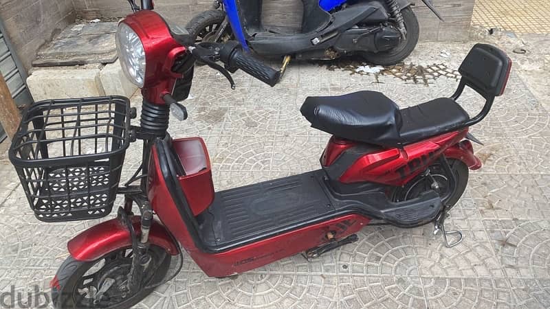 للبيع موتو سكوتر كهربائي ٤٠٠ وات For sale Electric motorcycle scooter 0