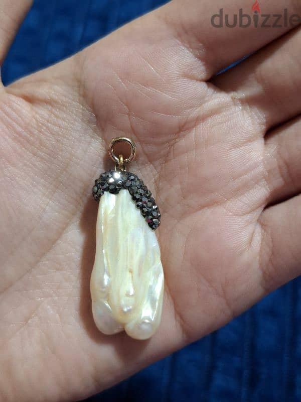 Pearl Pendant 1