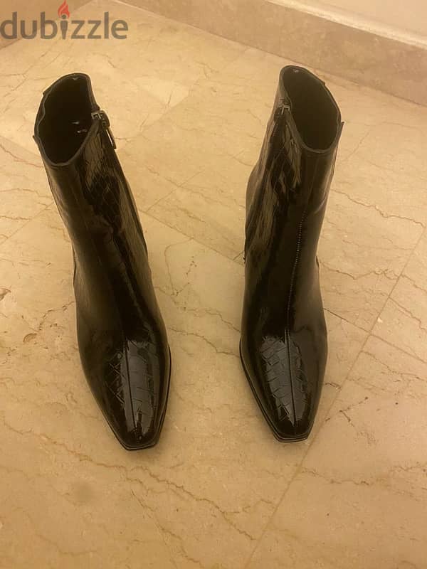 Black Mini Boots Leather Turkish Brand size 37 New Condition 1