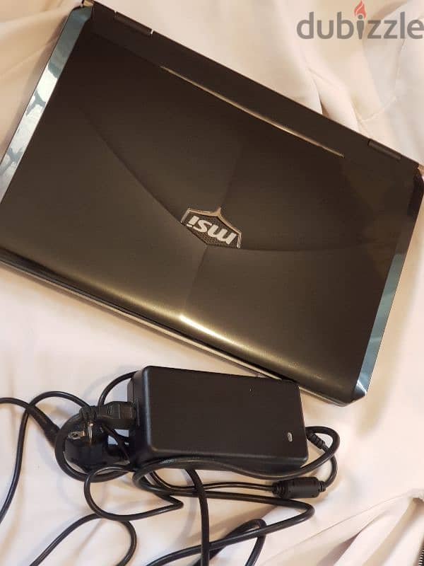 Black MSI corei7, gaming laptop 0