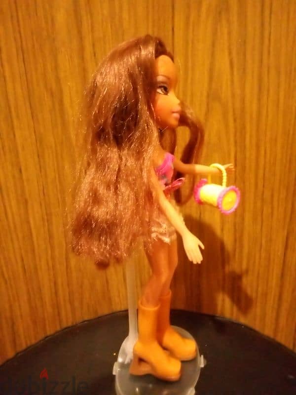 BRATZ YASMIN MGA As new dressed doll, Bend legs +Rollerblade Shoes=23$ 8