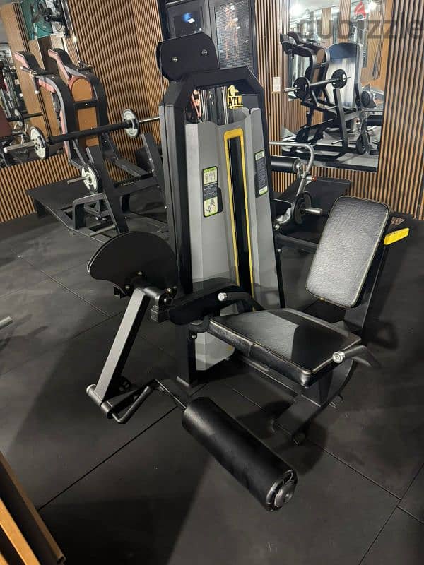 Leg extension gym machine 03027072 GEO SPORT معدات نوادي جديد ومستعمل 0