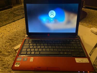 Toshiba laptop i5 barely used