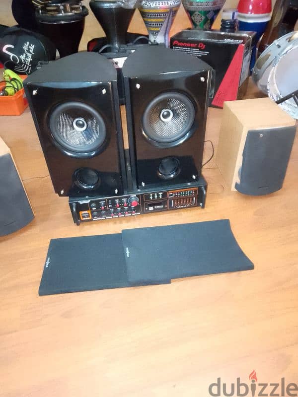 Monitor speaker and power 2