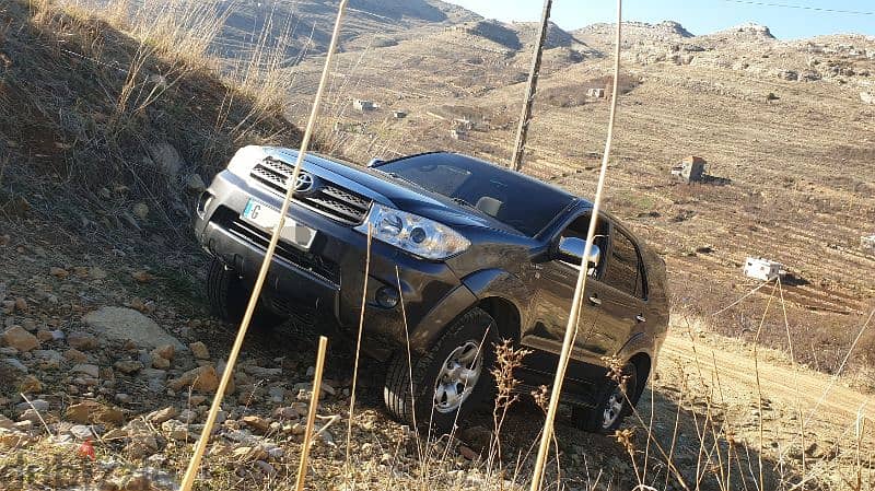 Toyota Fortuner 2009 0