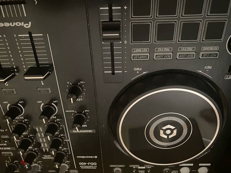 ddj-400 like new I didn’t use it 1