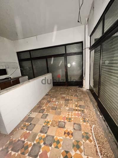 Commercial Store For Rent In Achrafieh