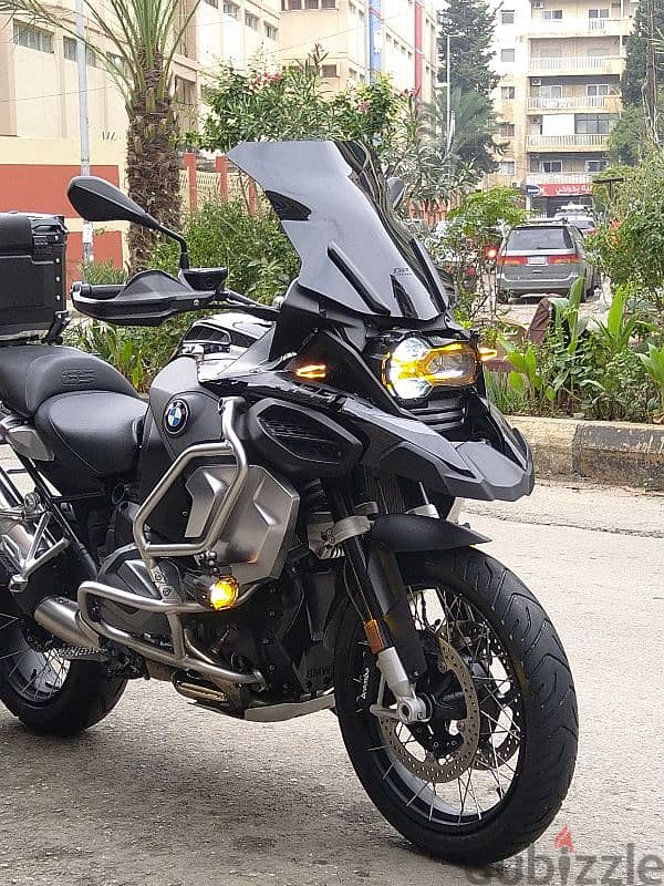 Bmw Gsa 1250cc Triple black only 6700klm on odo 0