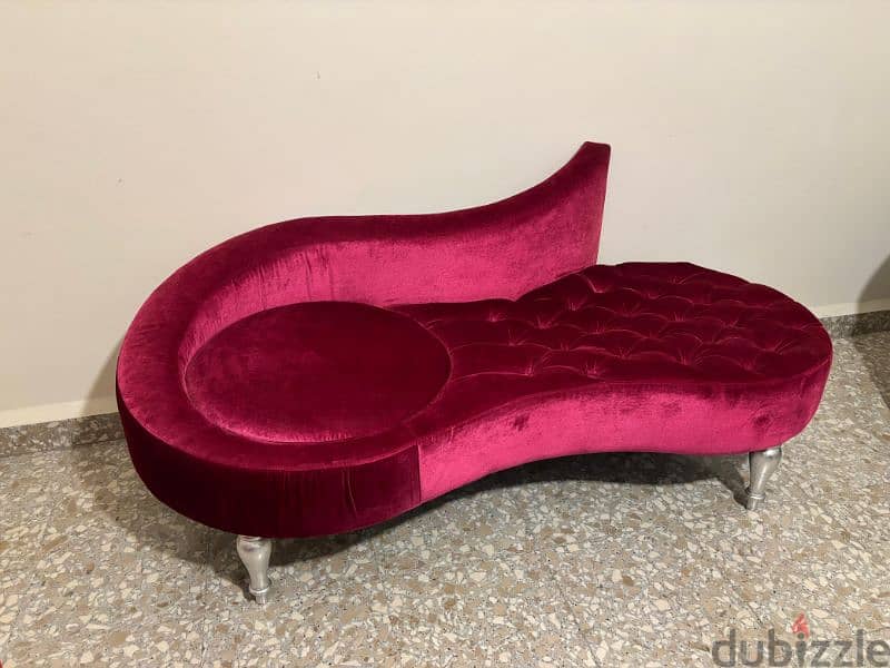 luxurious velvet sofa 0