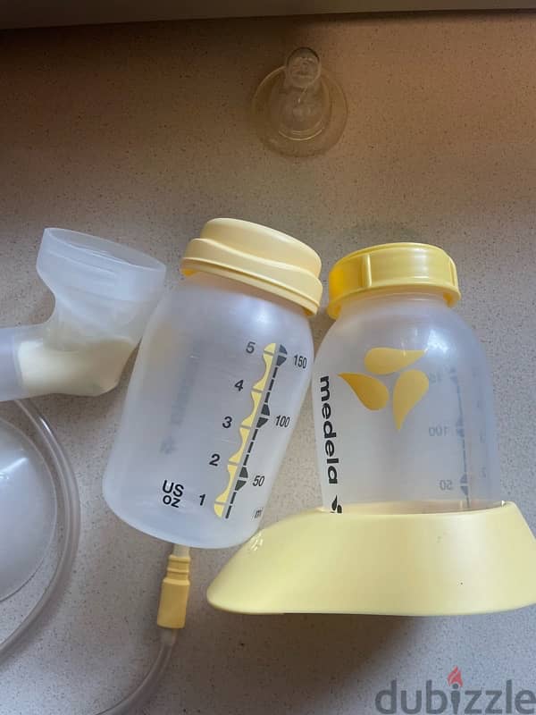 Medela Swing Single Electric Pump with Acessories 2