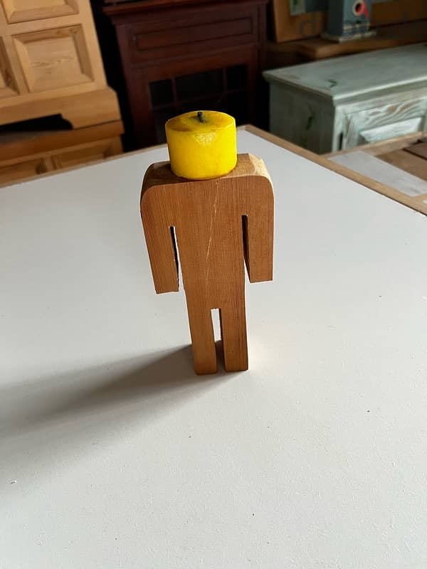 Human with replaceable candle head 1