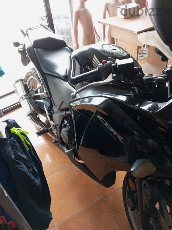 Honda CBR250 2011 7