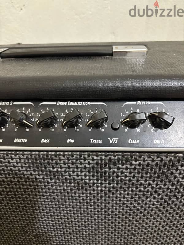 laney lv300 twin amplifier 3