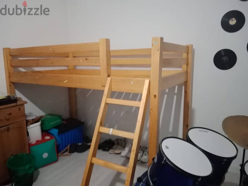 Entire Modern Bedroom - 2 beds, 2 closets - all natural light wood 0