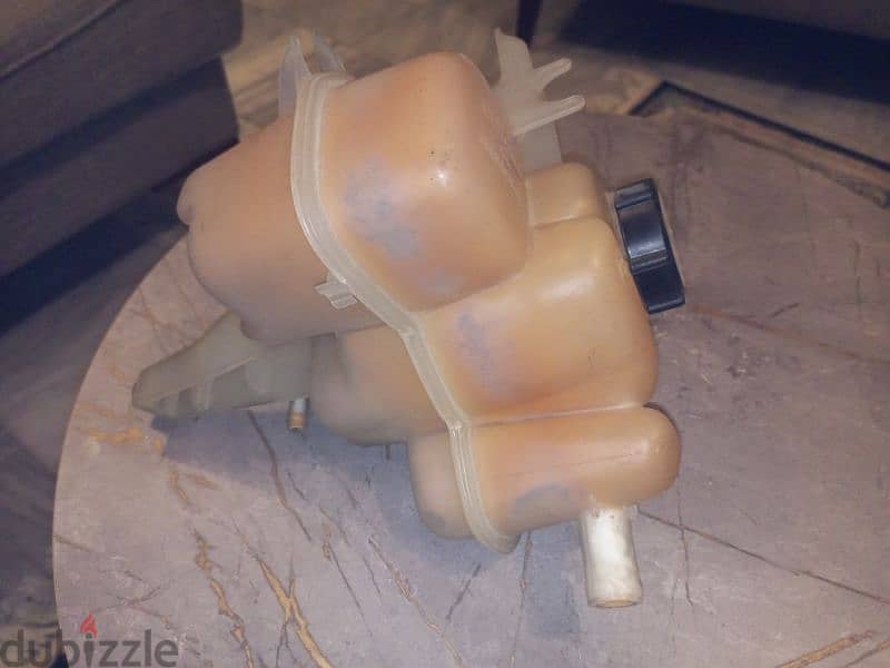 Ford Escape 2008 Water tank 1