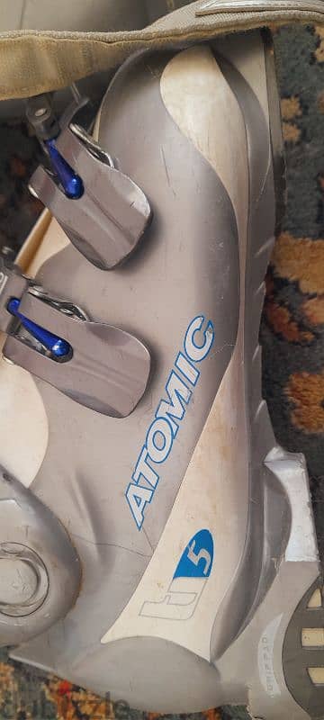 atomic ski boots 1