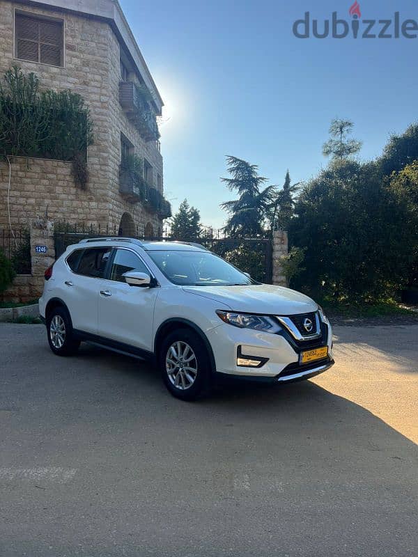 Nissan Rogue 2017/ clean carfax 0